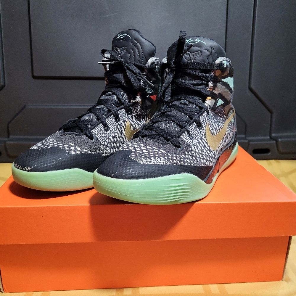 Nike Kobe 9 EliteNola Gumbo League Maestro GS Size 6.5 Youth
